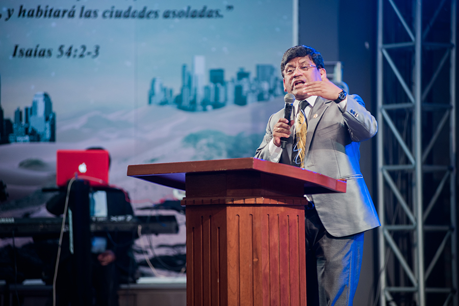 Celebraci&oacute;n Y Avivamiento
