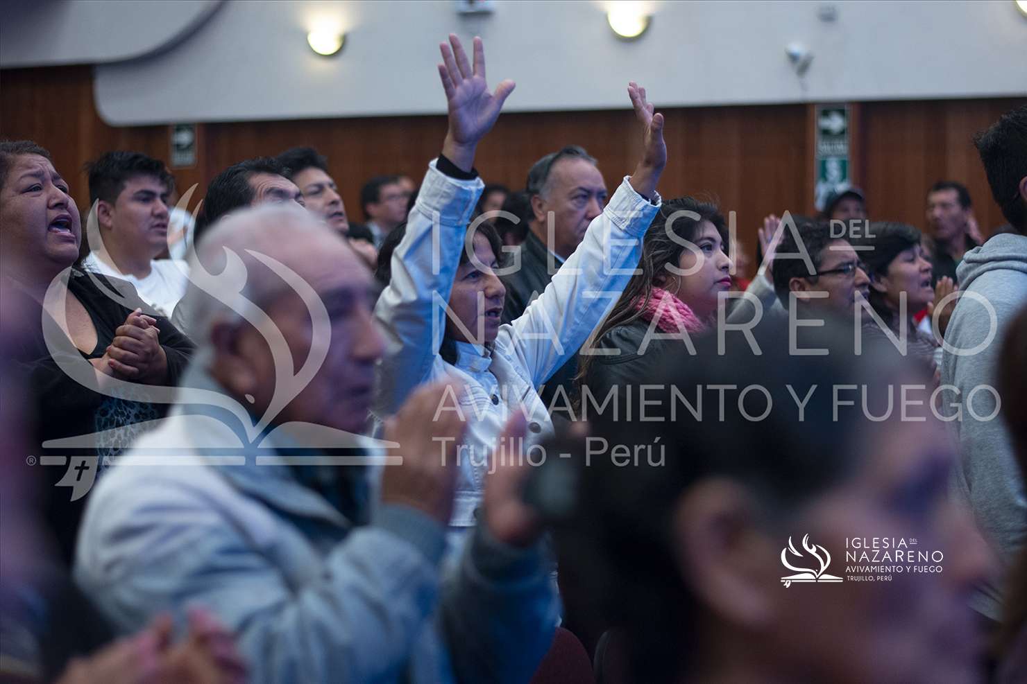 Celebraci&oacute;n Y Avivamiento