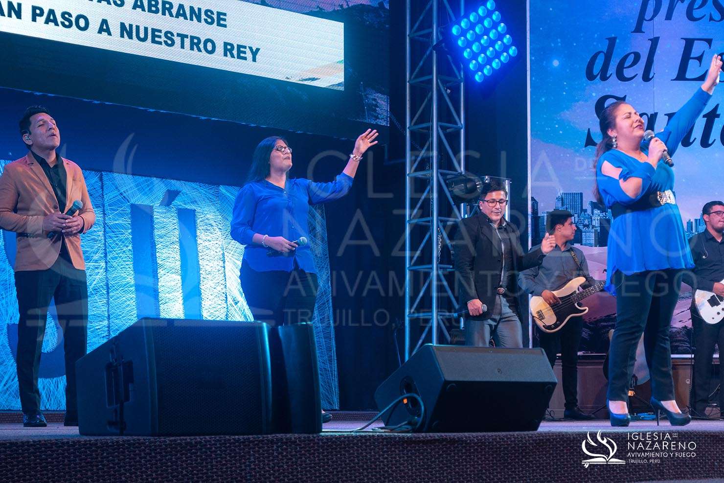 Celebraci&oacute;n Y Avivamiento