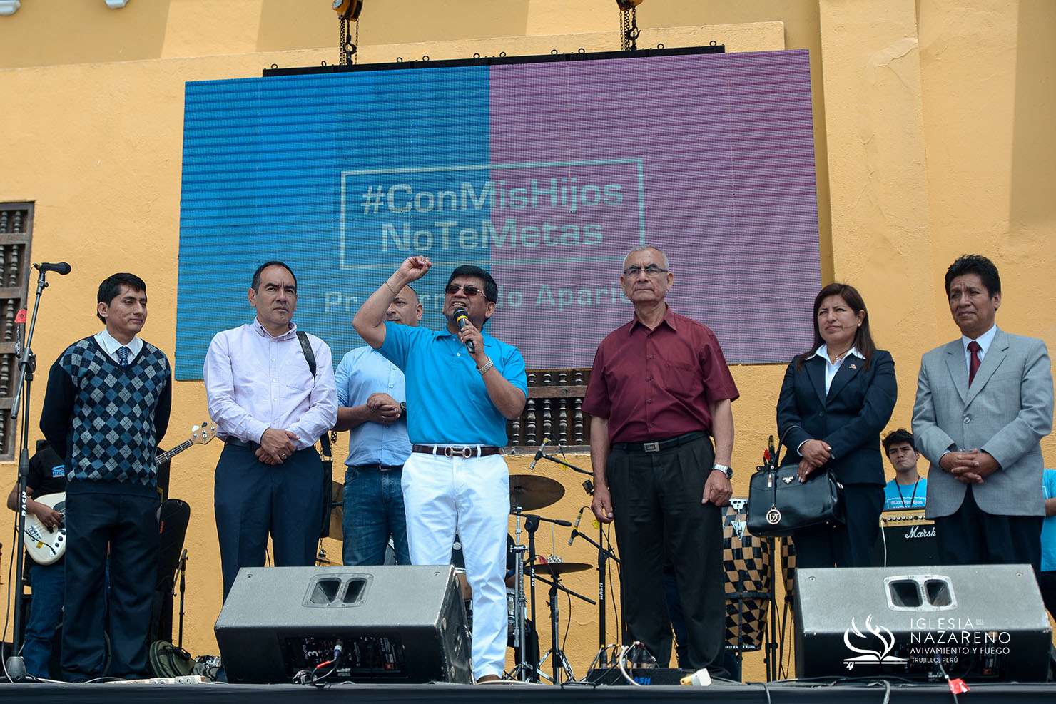 Con mis hijos no te metas