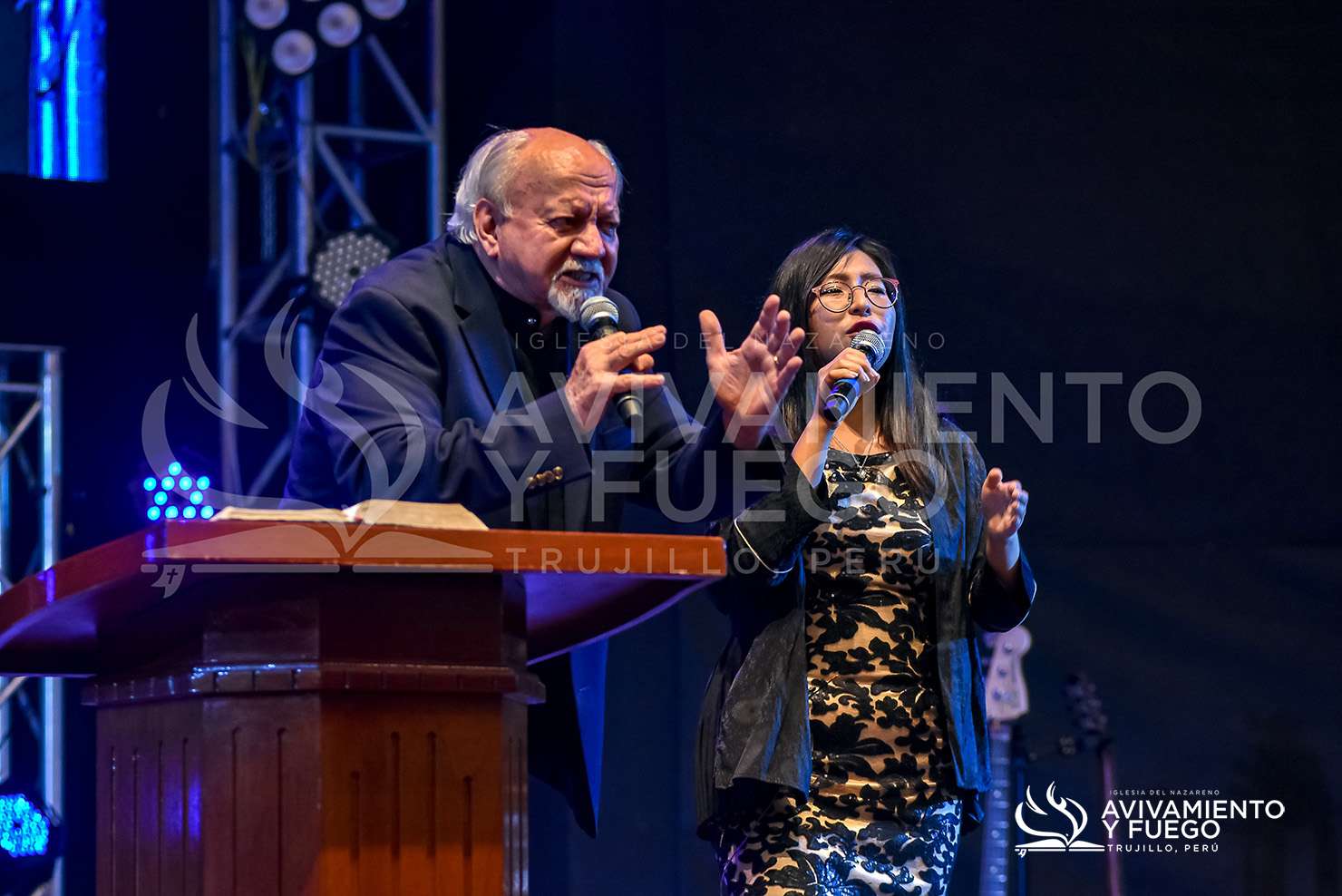 Celebraci&oacute;n Y Avivamiento 