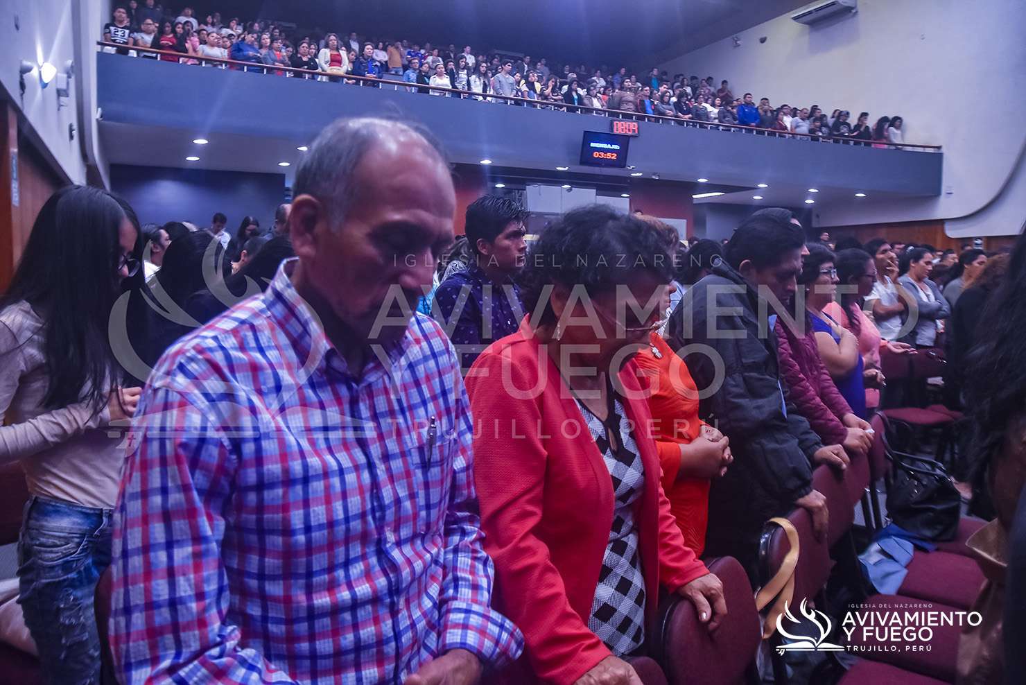 Celebraci&oacute;n Y Avivamiento 