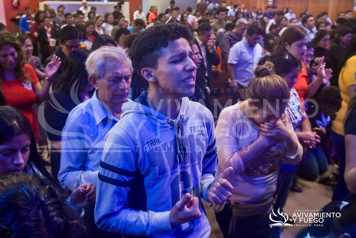 Celebraci&oacute;n Y Avivamiento 