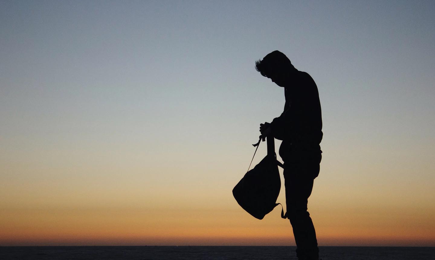 Echemos sobre Él nuestras cargas