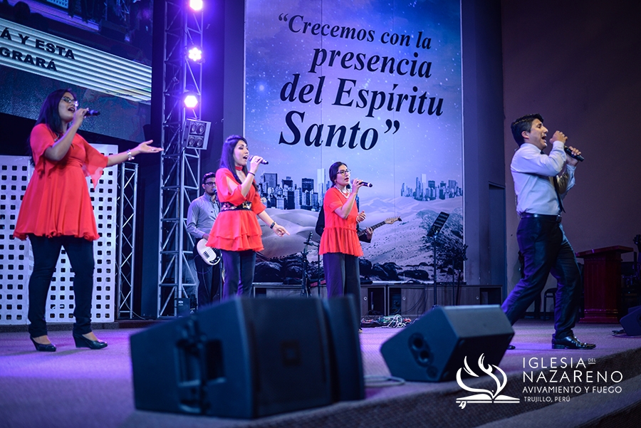 Celebraci&oacute;n Y Avivamiento