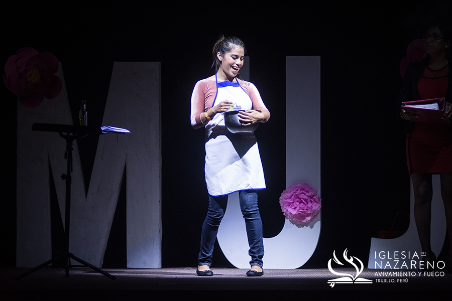 Conferencia El arte de ser Mujer
