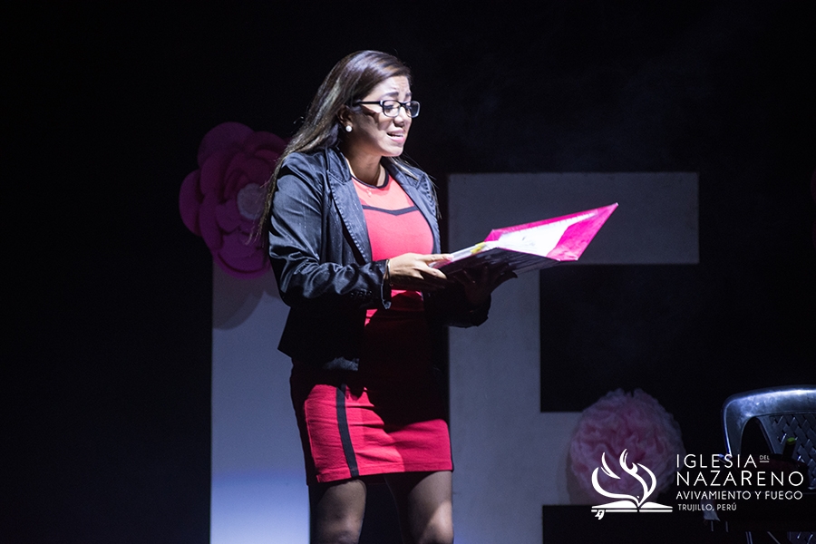 Conferencia El arte de ser Mujer