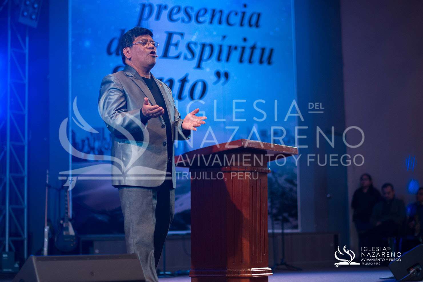 Celebraci&oacute;n Y Avivamiento