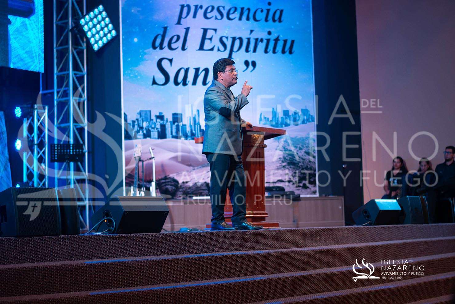 Celebraci&oacute;n Y Avivamiento