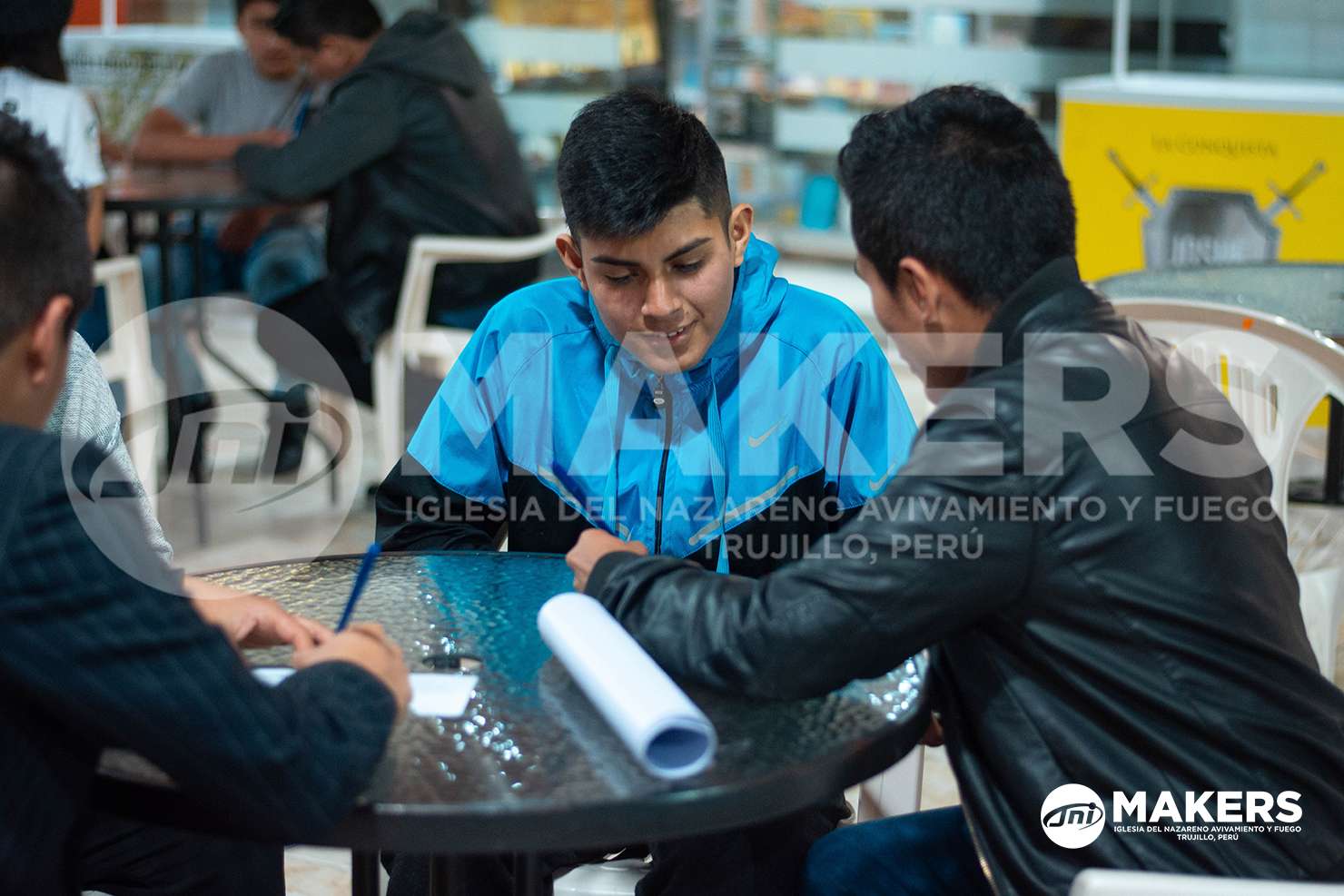 Continuaci&oacute;n Episodio Hacedores