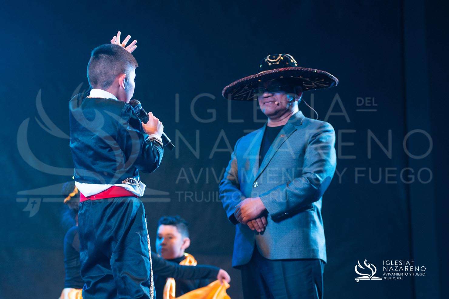 Celebraci&oacute;n Y Avivamiento