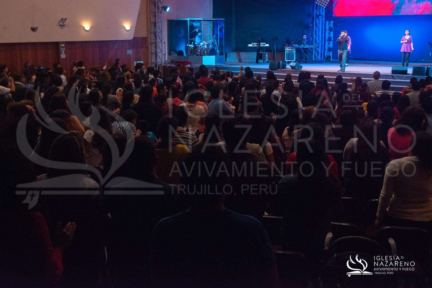 Celebraci&oacute;n Y Avivamiento