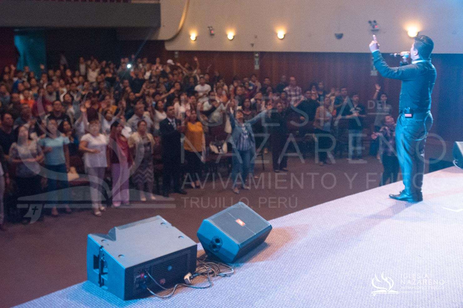 Celebraci&oacute;n Y Avivamiento