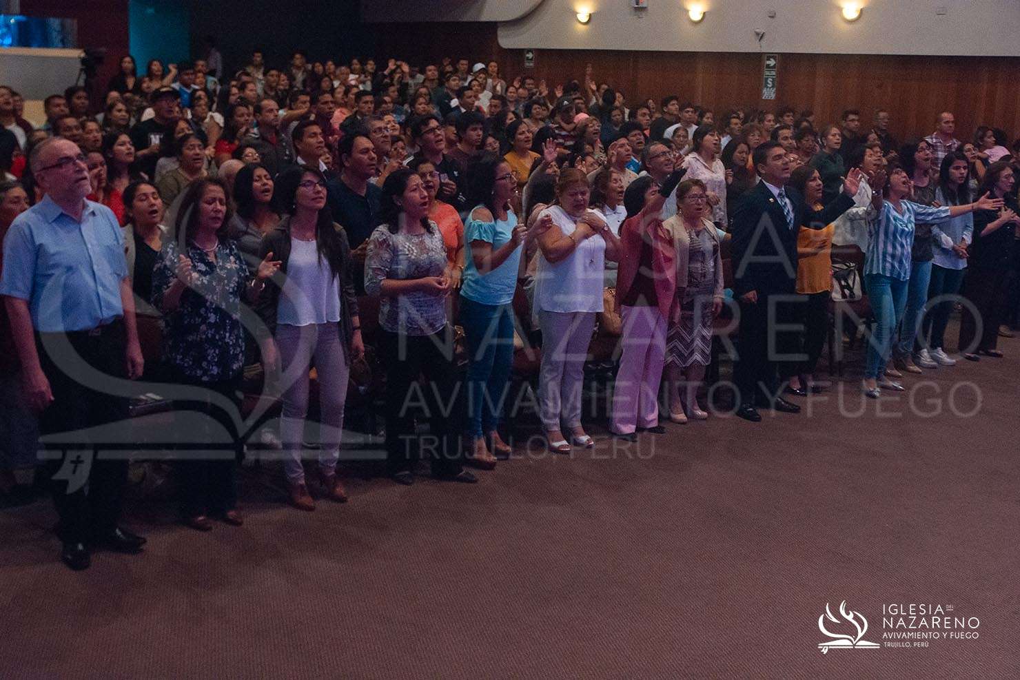 Celebraci&oacute;n Y Avivamiento