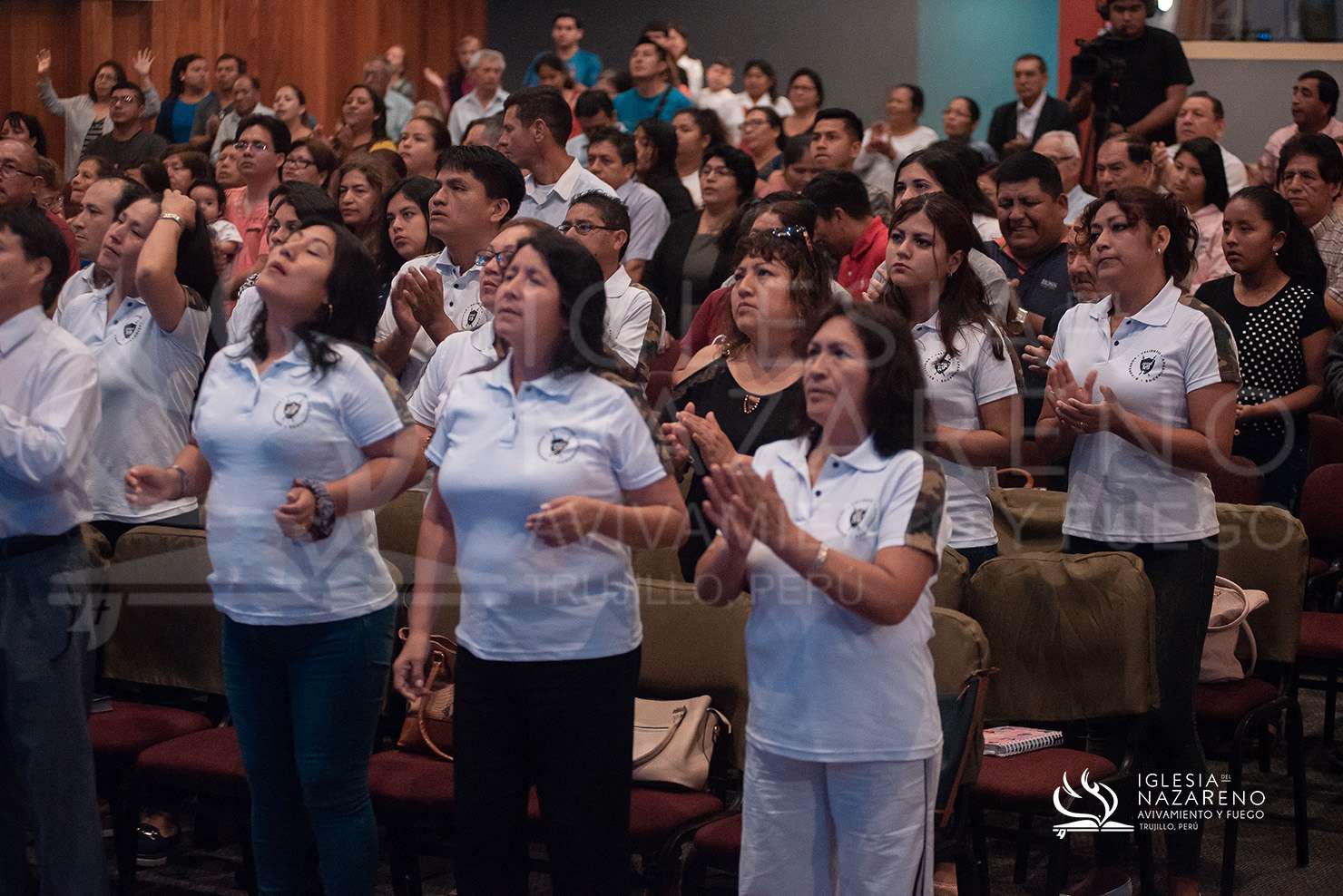Celebraci&oacute;n Y Avivamiento