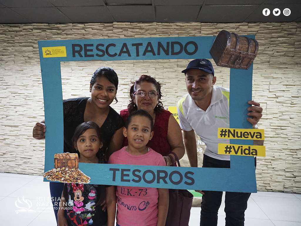 Celebraci&oacute;n Y Avivamiento