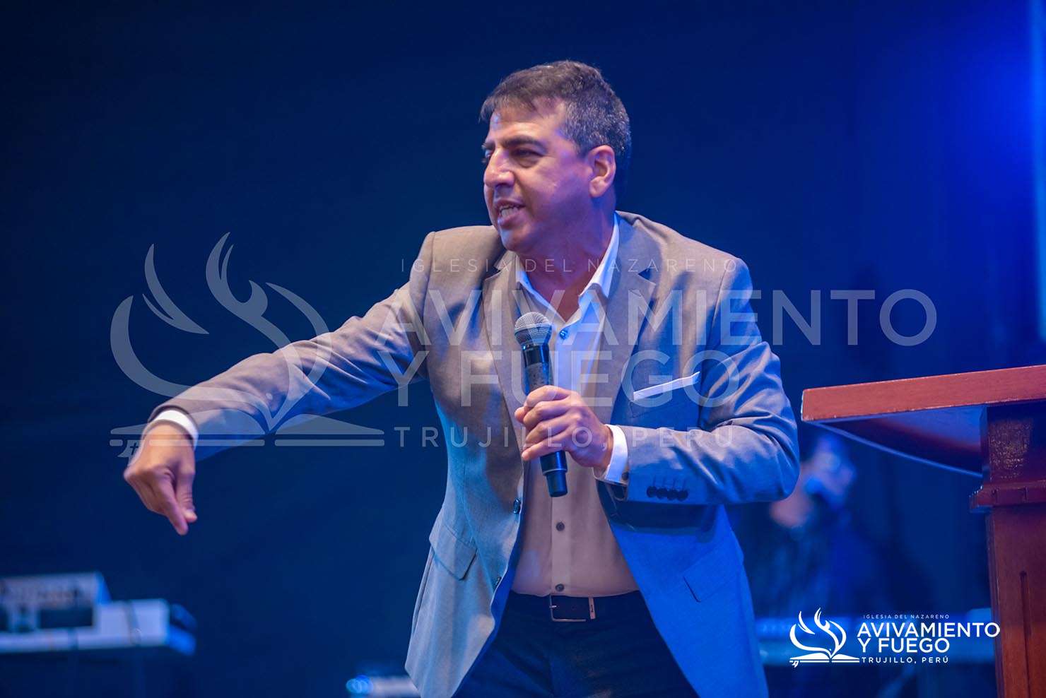 Celebraci&oacute;n Y Avivamiento