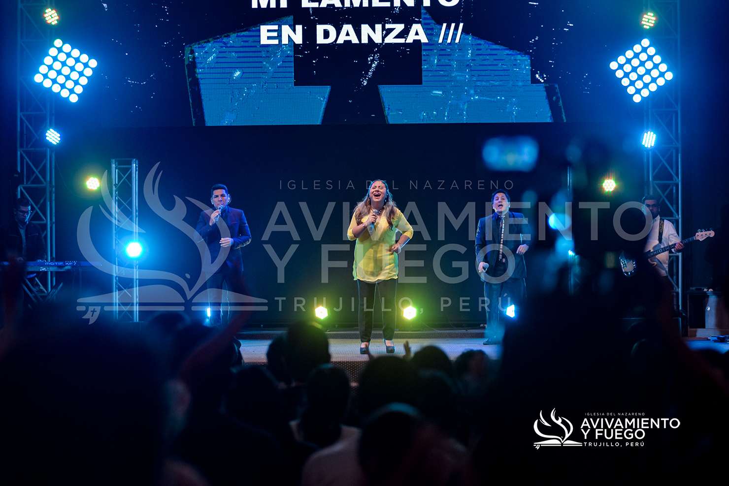 Celebraci&oacute;n Y Avivamiento