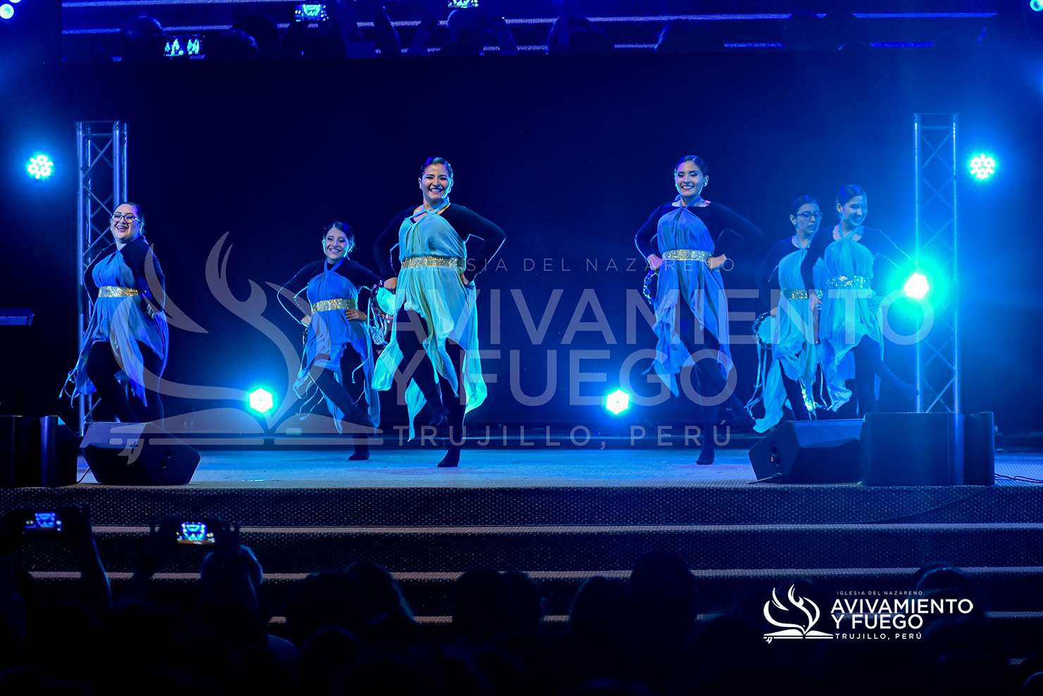 Celebraci&oacute;n Y Avivamiento