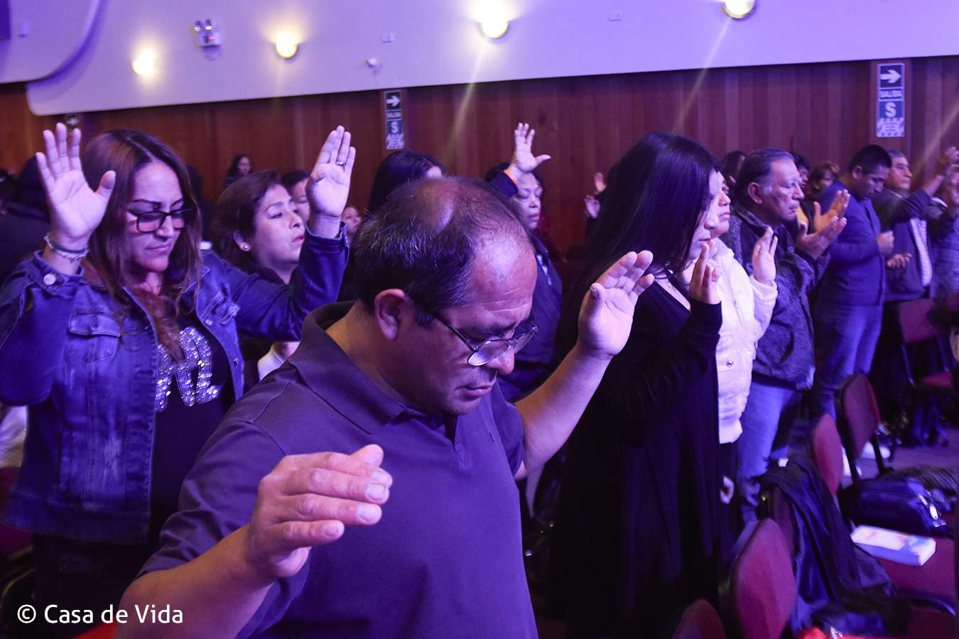 Celebraci&oacute;n Y Avivamiento